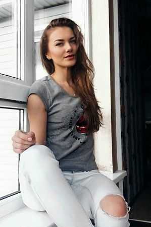 Карина, 89856746430