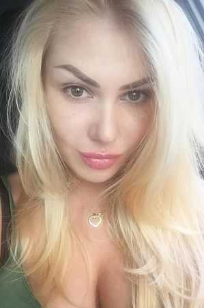 Алина, 89585787571