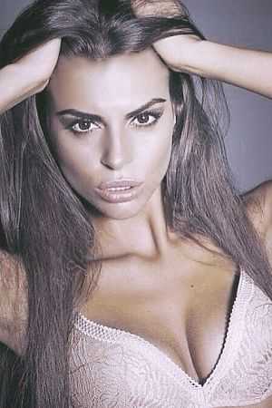 Вика, 89585409937