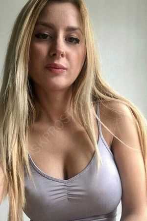 Алина, 89585787571