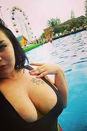 Маша, 89585787571