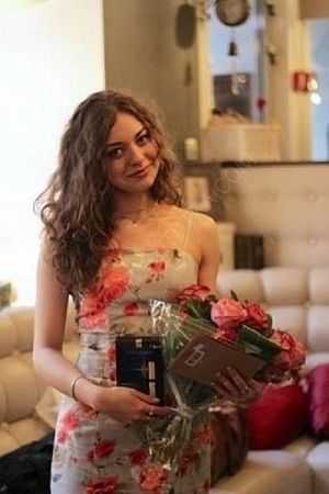 дина, 89049531901