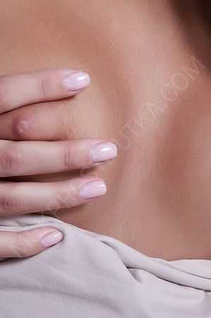 Лора, 89585409937