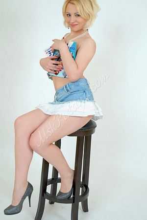 Каролина, 89049531900