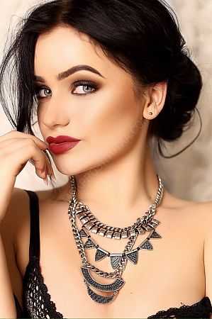 Люба, 89585409937