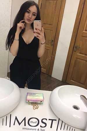 Нина, 89585787571