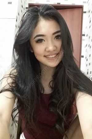 Соня, 89585787571