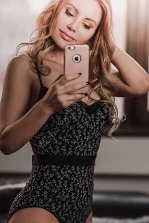 Алла, 89669652500