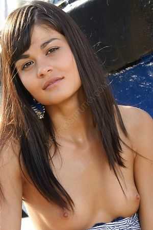 Камила, 89394999980