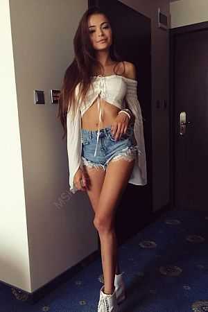 Ярослава, 89585380292