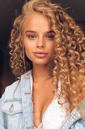 Таня, 89585787571