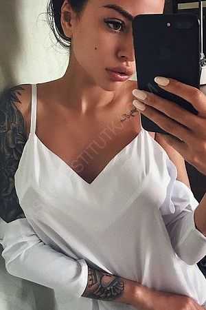 Дарина, 89585787571