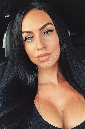 Каролина, 89585787571