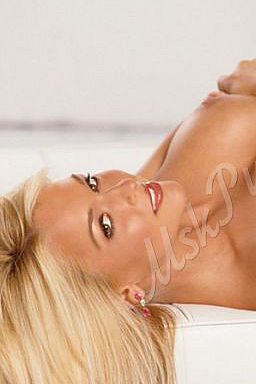 Карина, 89923297762