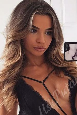 Лара, 89049531900