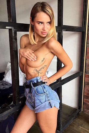 Вика, 89585787571