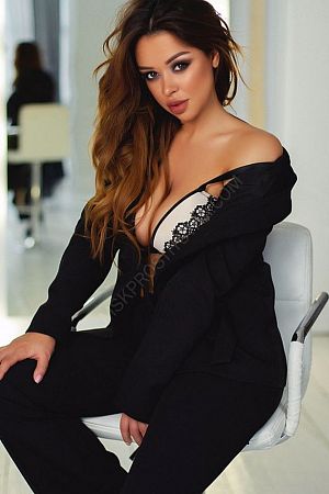 Кира, 89585409937