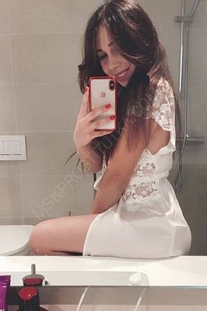 Элина, 89394999980