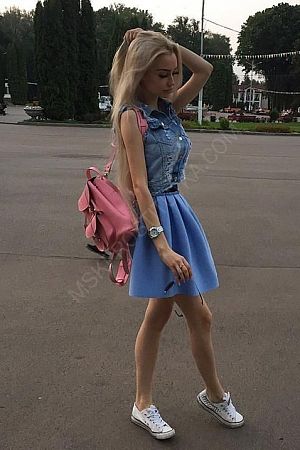 Карина, 89585409937