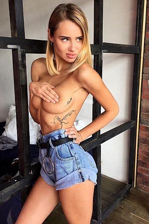 Вика, 89856746504