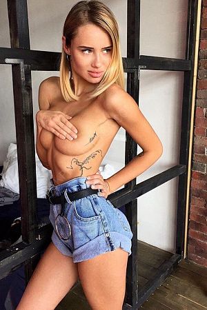 Вика, 89394999980