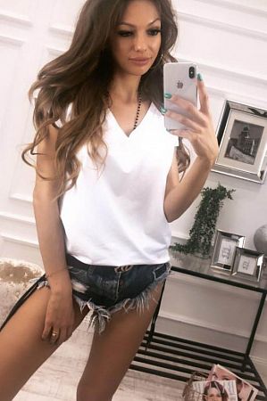 Ульяна, 89585380292