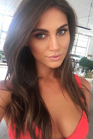 Кира, 89585787571