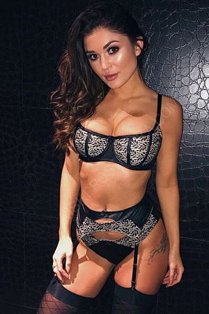 Вика, 89380870885