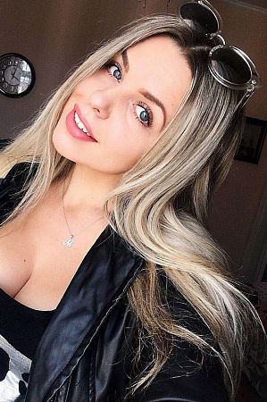 Катя, 89049531903