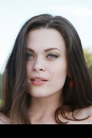 Дина, 89669652500