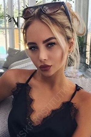 Елена, 89585409937