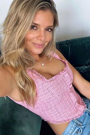 Анна, 89585409937