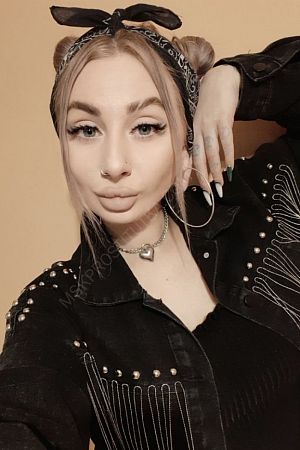 Катерина, 89585409937