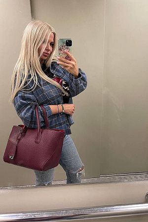 Вика, 89923298468