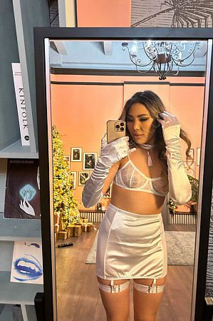 Лина, 89651592932